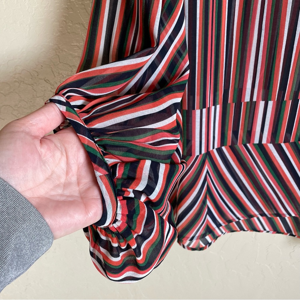 CAbi #5519 The Ultimate Multicolor Stripe Blouse Sheer medium - Picture 4 of 10